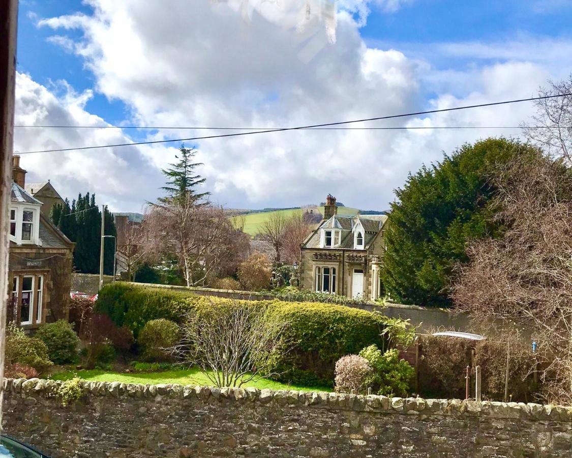 The Morningside Apartment Charming Stylish Apartment In The Centre Of Innerleithen Exterior foto